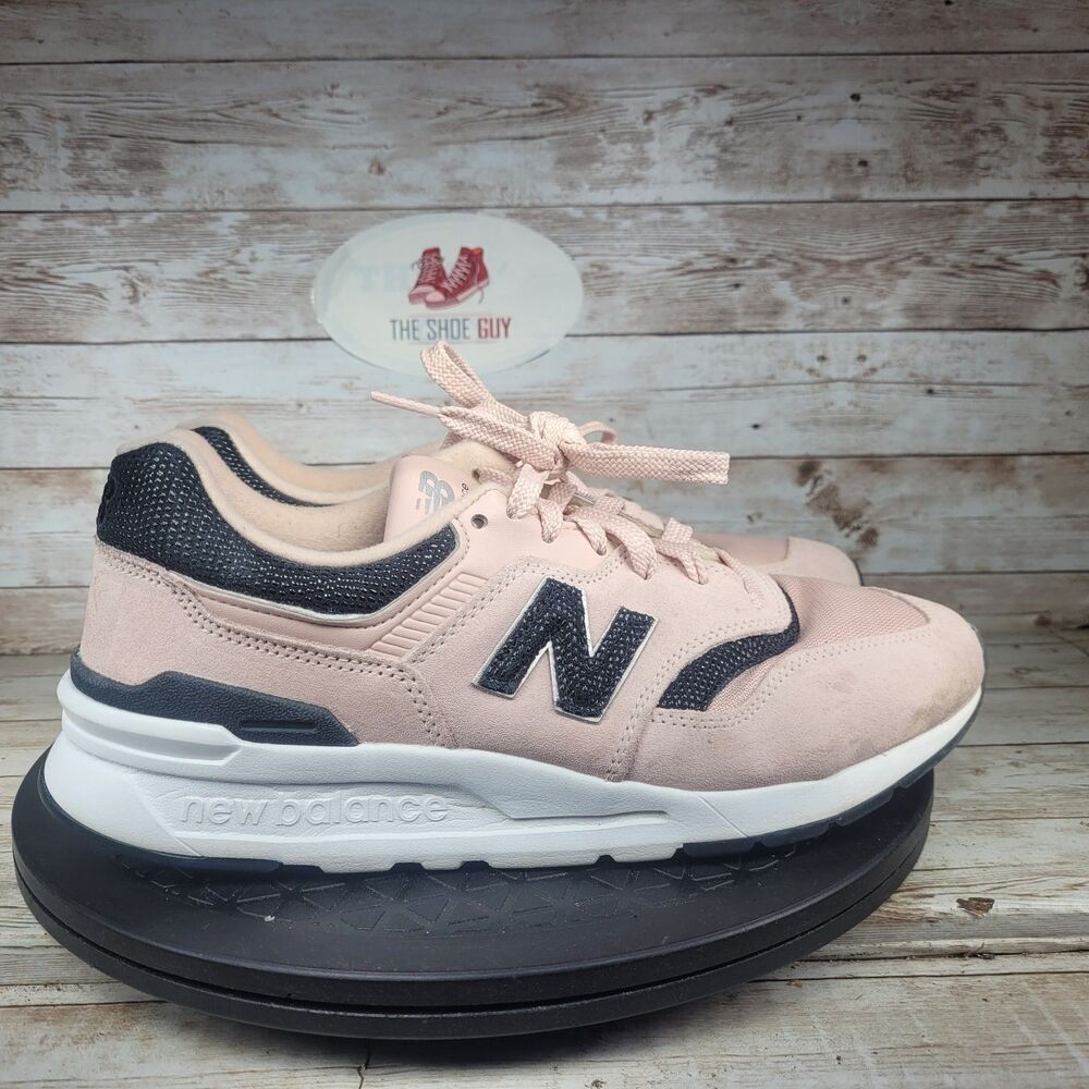 New Balance 997H Sneakers Womens Size 8.5 Rose Pink Walking Field Running Shoes